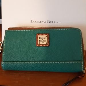 Dooney and Bourke wristlet